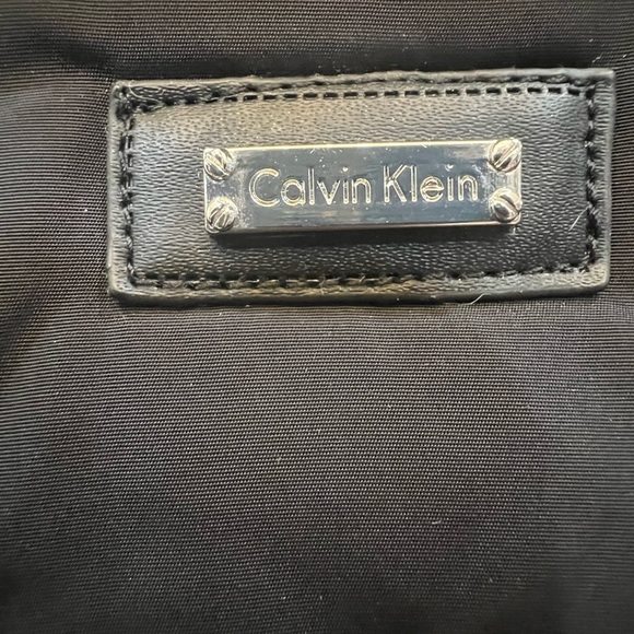 Calvin Klein Puffer Jacket - Picture 4 of 6